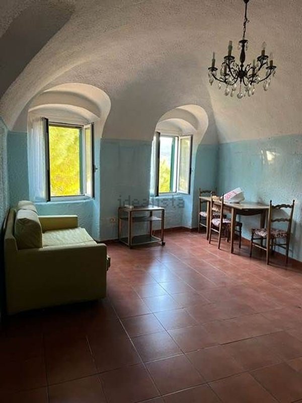 appartamento in vendita a Bordighera in zona Sasso