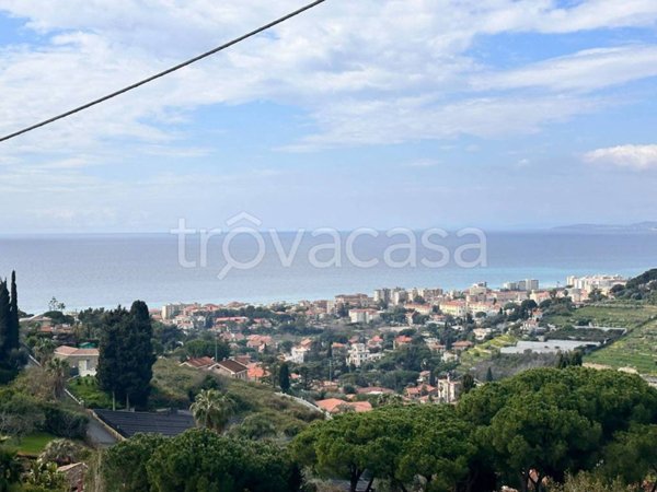 casa indipendente in vendita a Bordighera