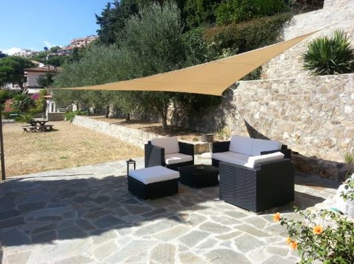 casa indipendente in vendita a Bordighera