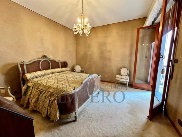 casa indipendente in vendita a Bordighera