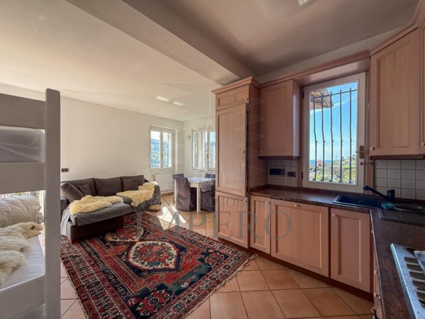 casa indipendente in vendita a Bordighera