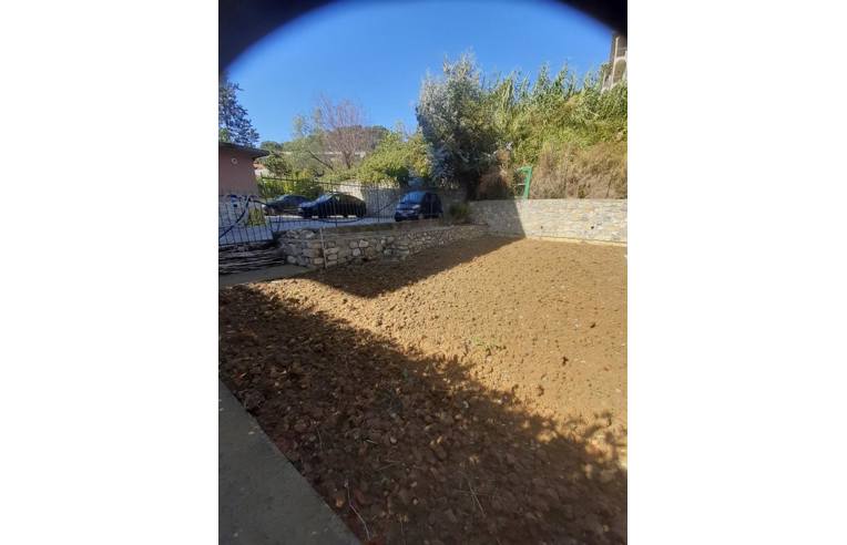 appartamento in vendita a Bordighera in zona Sasso