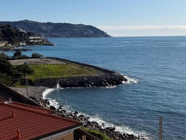 appartamento in vendita a Bordighera