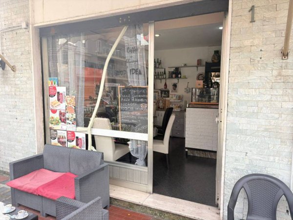 negozio in vendita a Bordighera