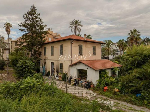 casa indipendente in vendita a Bordighera