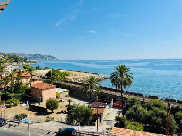 appartamento in vendita a Bordighera