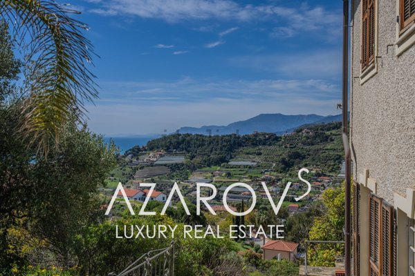 casa indipendente in vendita a Bordighera