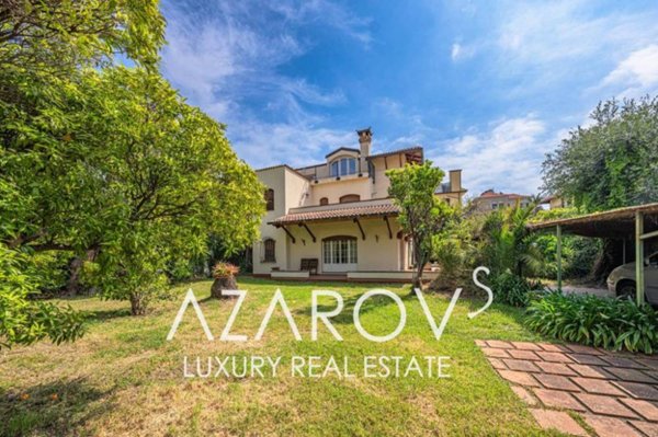 casa indipendente in vendita a Bordighera