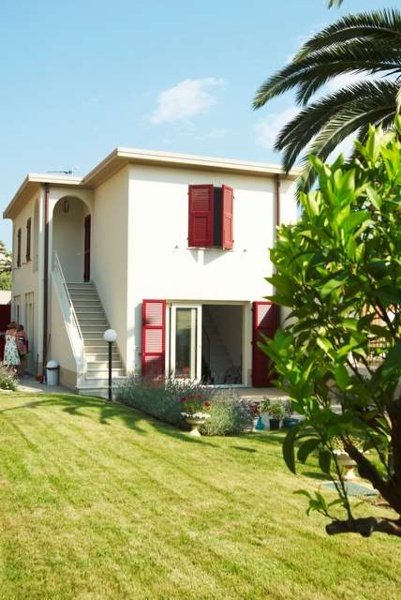 casa indipendente in vendita a Bordighera