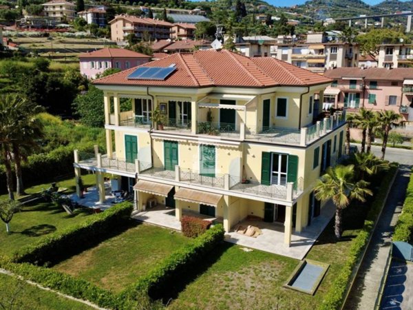 appartamento in vendita a Bordighera