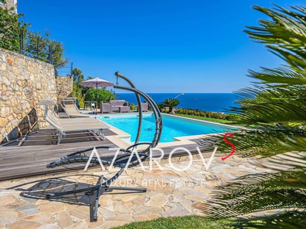 casa indipendente in vendita a Bordighera
