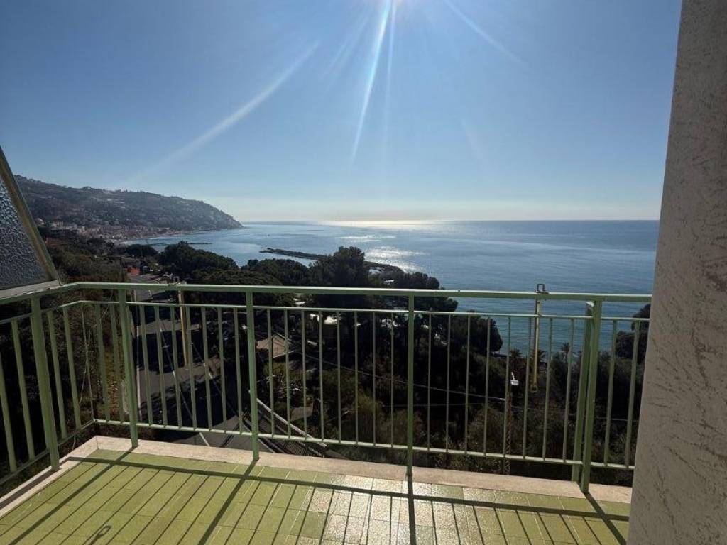 appartamento in vendita a Bordighera