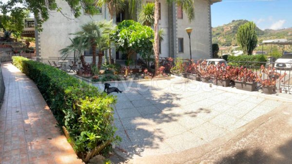 appartamento in vendita a Bordighera in zona Borghetto San Nicolò