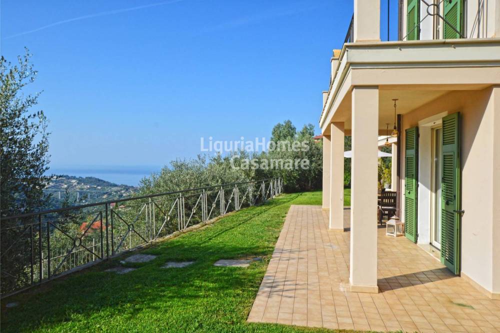 casa indipendente in vendita a Bordighera