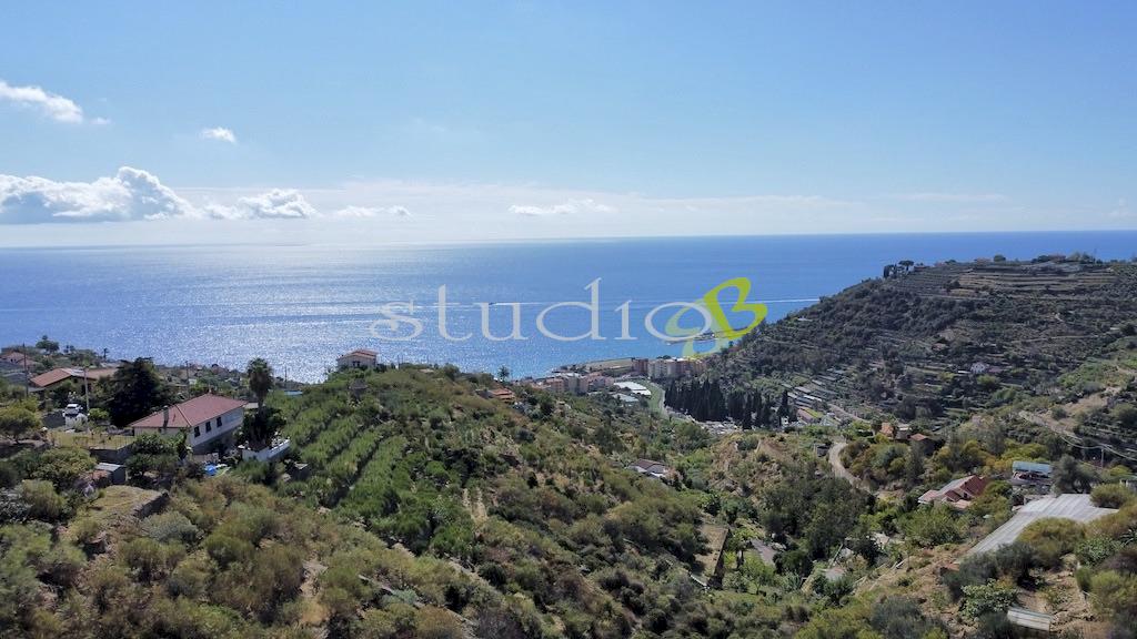 quadrivano in vendita a Bordighera