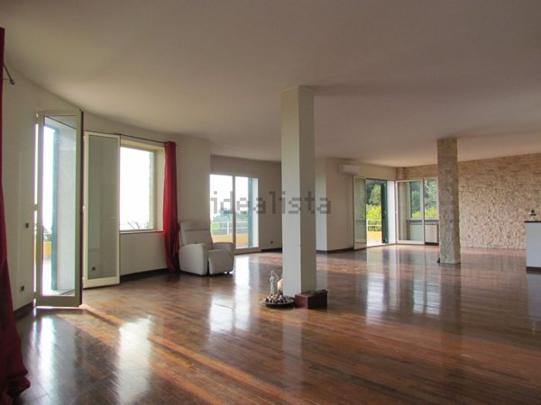 casa indipendente in vendita a Bordighera