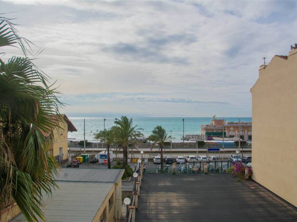 appartamento in vendita a Bordighera
