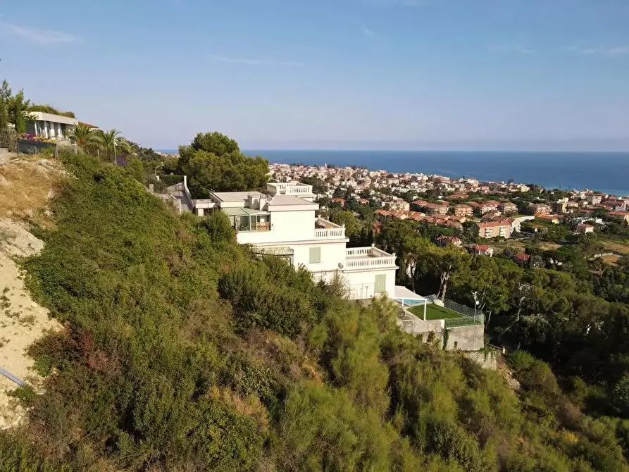 casa indipendente in vendita a Bordighera