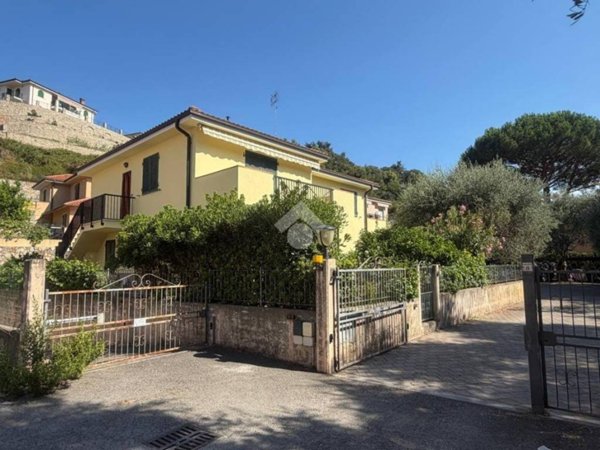 appartamento in vendita a Bordighera
