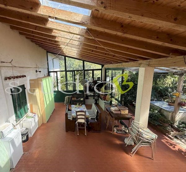casa indipendente in vendita a Bordighera in zona Sasso