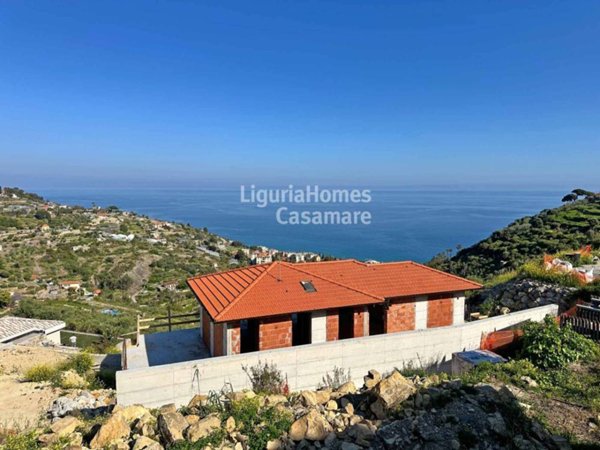 casa indipendente in vendita a Bordighera