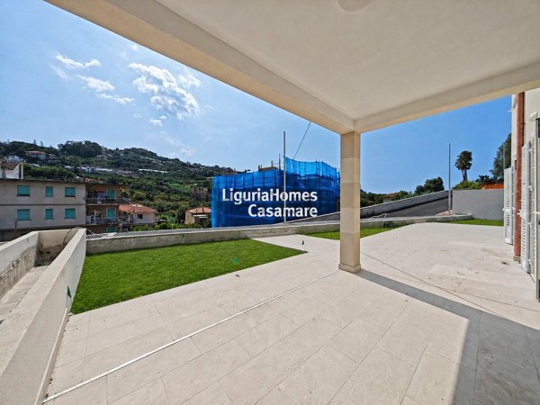 appartamento in vendita a Bordighera in zona Borghetto San Nicolò