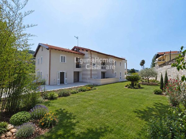 appartamento in vendita a Bordighera in zona Borghetto San Nicolò