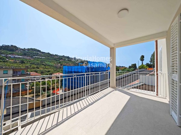 appartamento in vendita a Bordighera in zona Borghetto San Nicolò