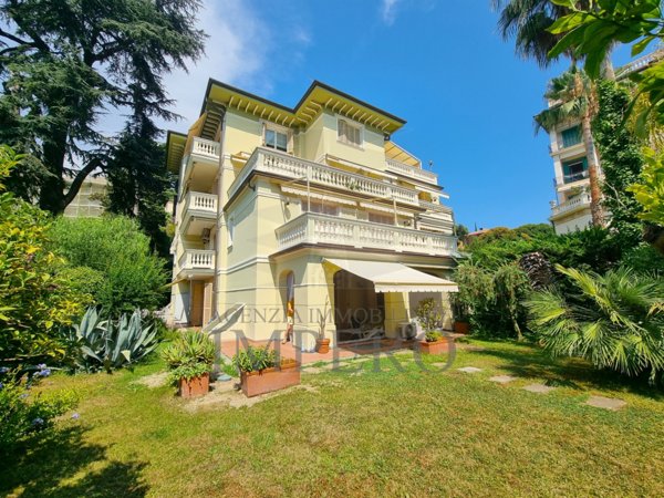 pentavano in vendita a Bordighera