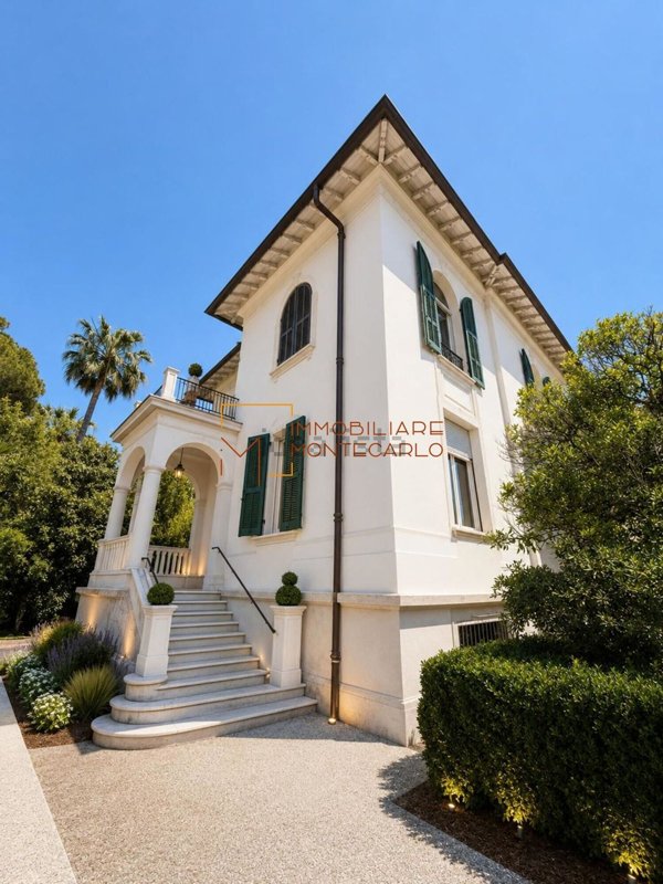 casa indipendente in vendita a Bordighera