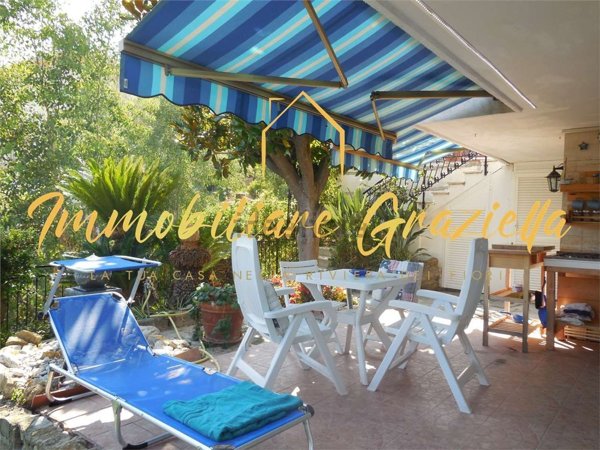 appartamento in vendita a Bordighera in zona Borghetto San Nicolò