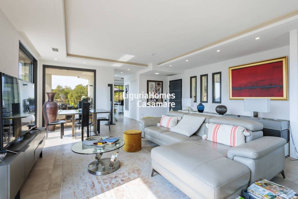 casa indipendente in vendita a Bordighera