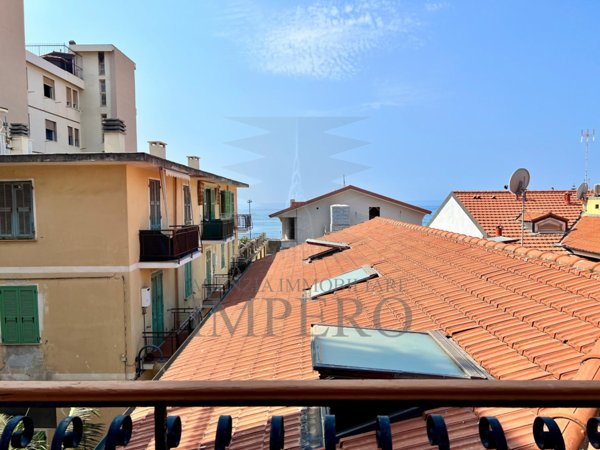 casa indipendente in vendita a Bordighera