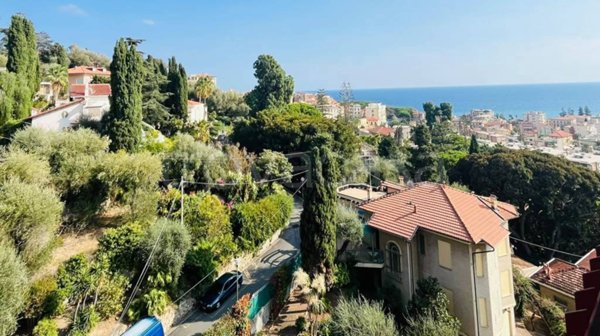 appartamento in vendita a Bordighera