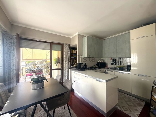 appartamento in vendita a Bordighera in zona Borghetto San Nicolò