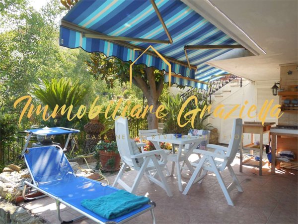 appartamento in vendita a Bordighera in zona Borghetto San Nicolò