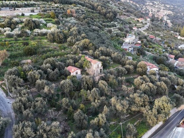 terreno in vendita a Bordighera in zona Borghetto San Nicolò