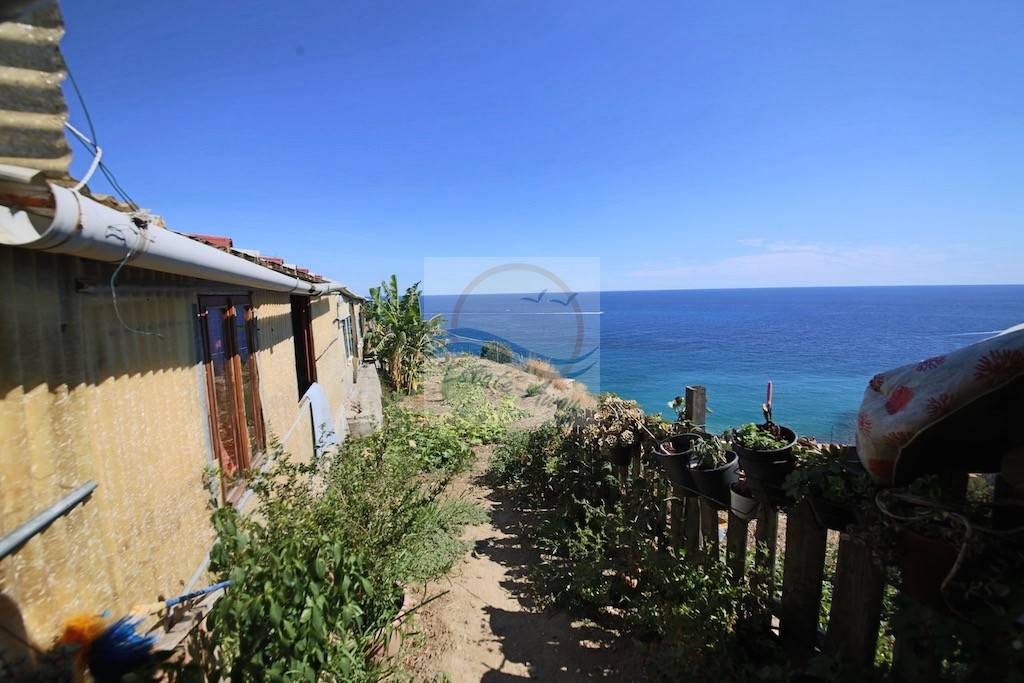casa indipendente in vendita a Bordighera