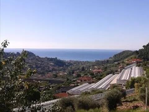casa indipendente in vendita a Bordighera