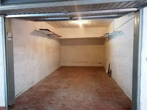 box auto in vendita a Bordighera
