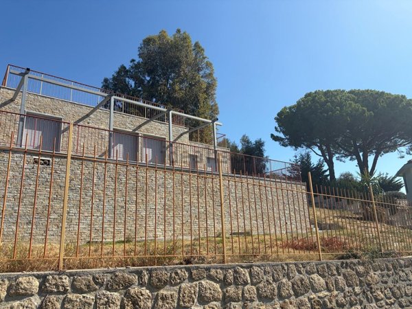 casa indipendente in vendita a Bordighera