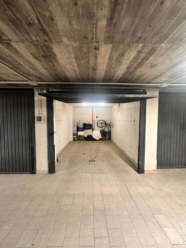 box auto in vendita a Bordighera
