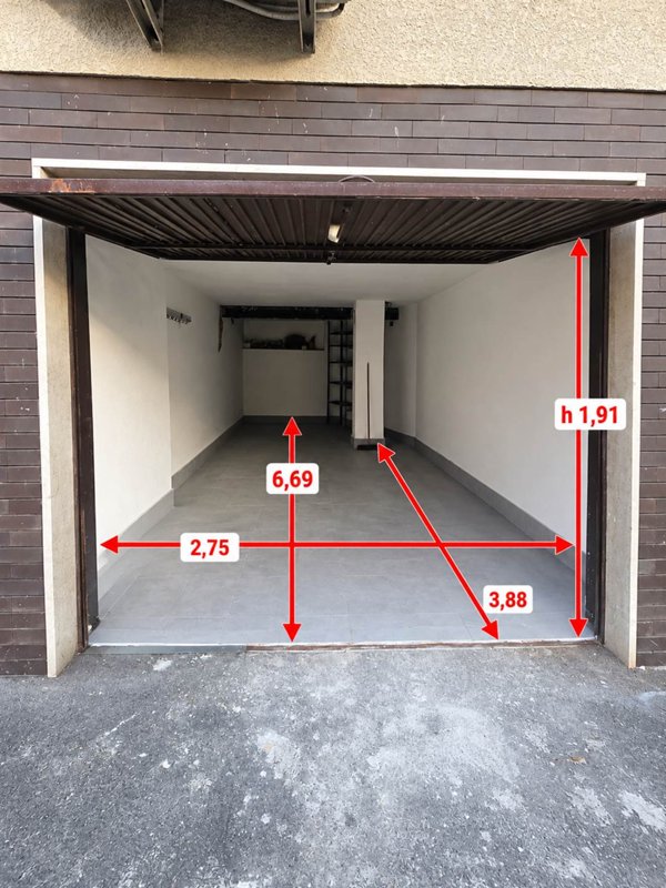 box auto in vendita a Bordighera