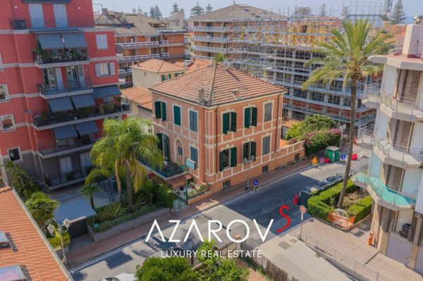 casa indipendente in vendita a Bordighera