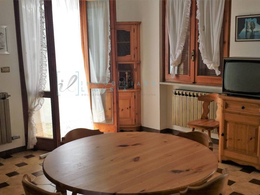casa indipendente in vendita a Borghetto d'Arroscia