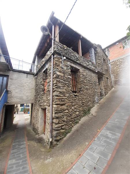 casa indipendente in vendita a Borghetto d'Arroscia in zona Gavenola