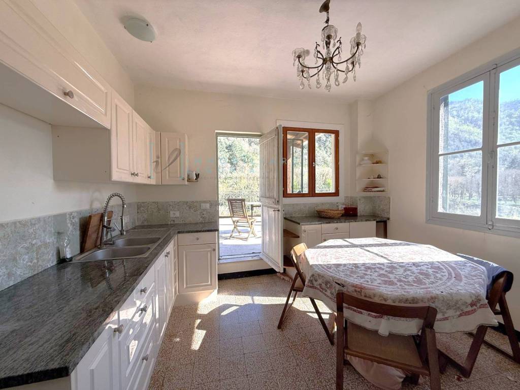 appartamento in vendita a Borghetto d'Arroscia