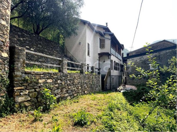 casa indipendente in vendita a Borghetto d'Arroscia