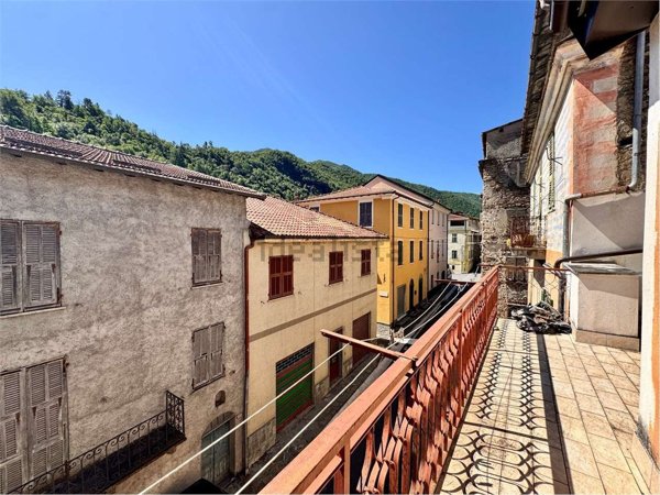 casa indipendente in vendita a Borghetto d'Arroscia