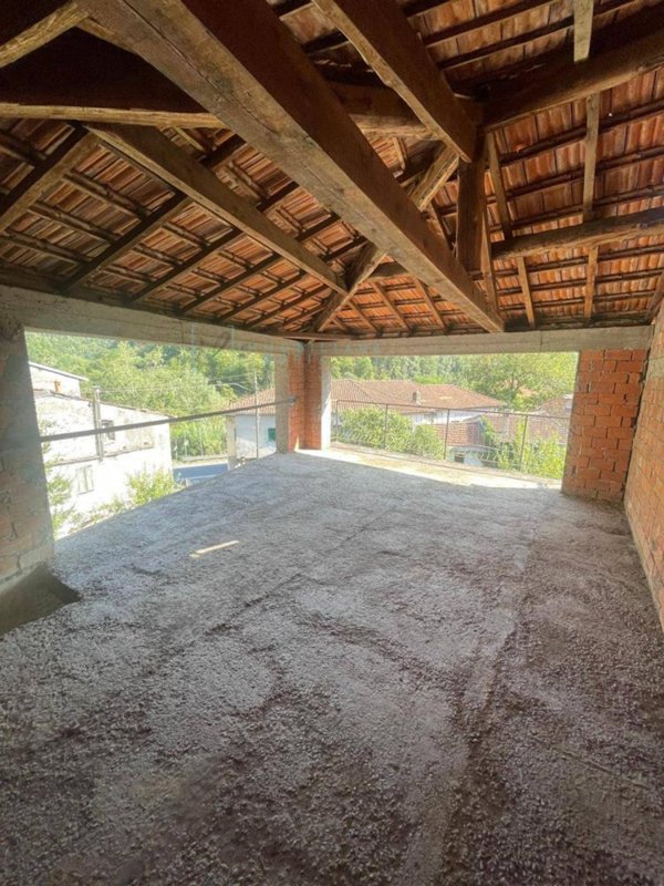 appartamento in vendita a Borghetto d'Arroscia in zona Gavenola
